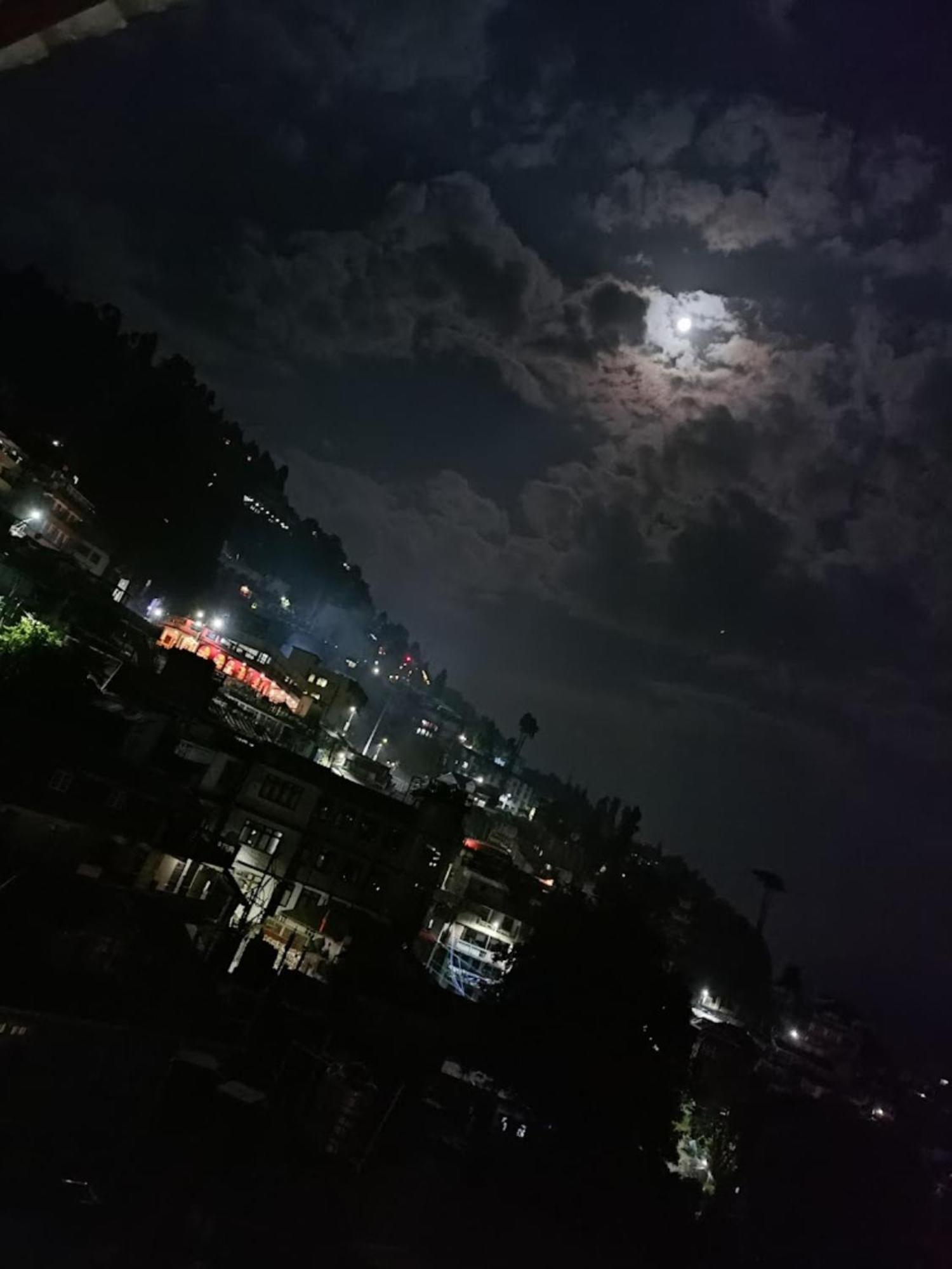 Hotel Pitstop Darjeeling - Excellent Service Recommended & Couple Friendly Exteriér fotografie