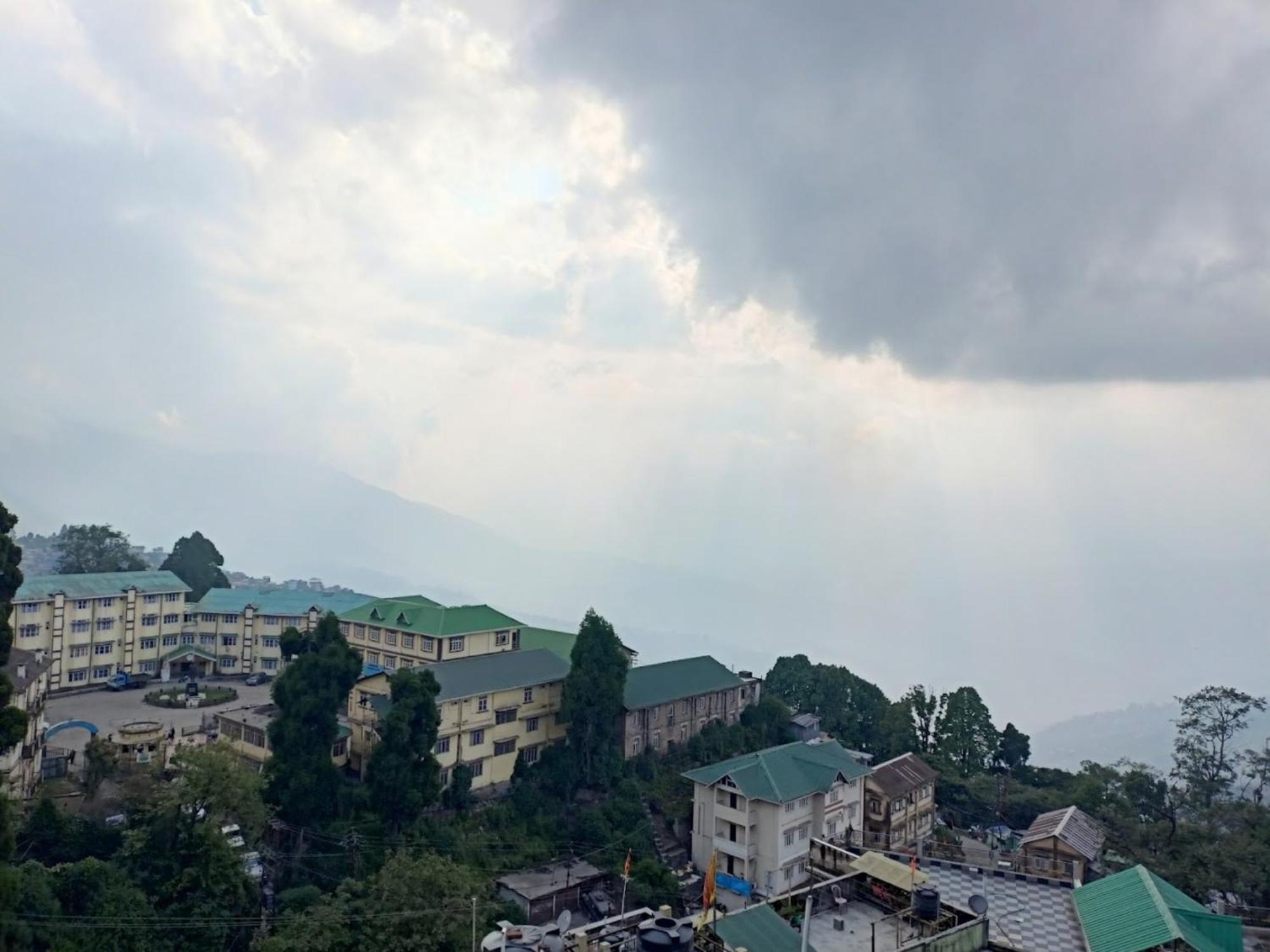 Hotel Pitstop Darjeeling - Excellent Service Recommended & Couple Friendly Exteriér fotografie